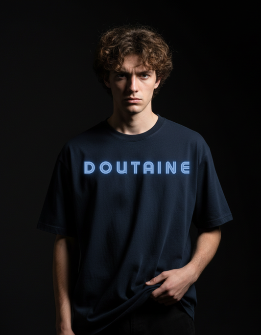 AURIX- Oversized t-shirt Trendy & Comfortable Fashion Essential - D O U T A I N E